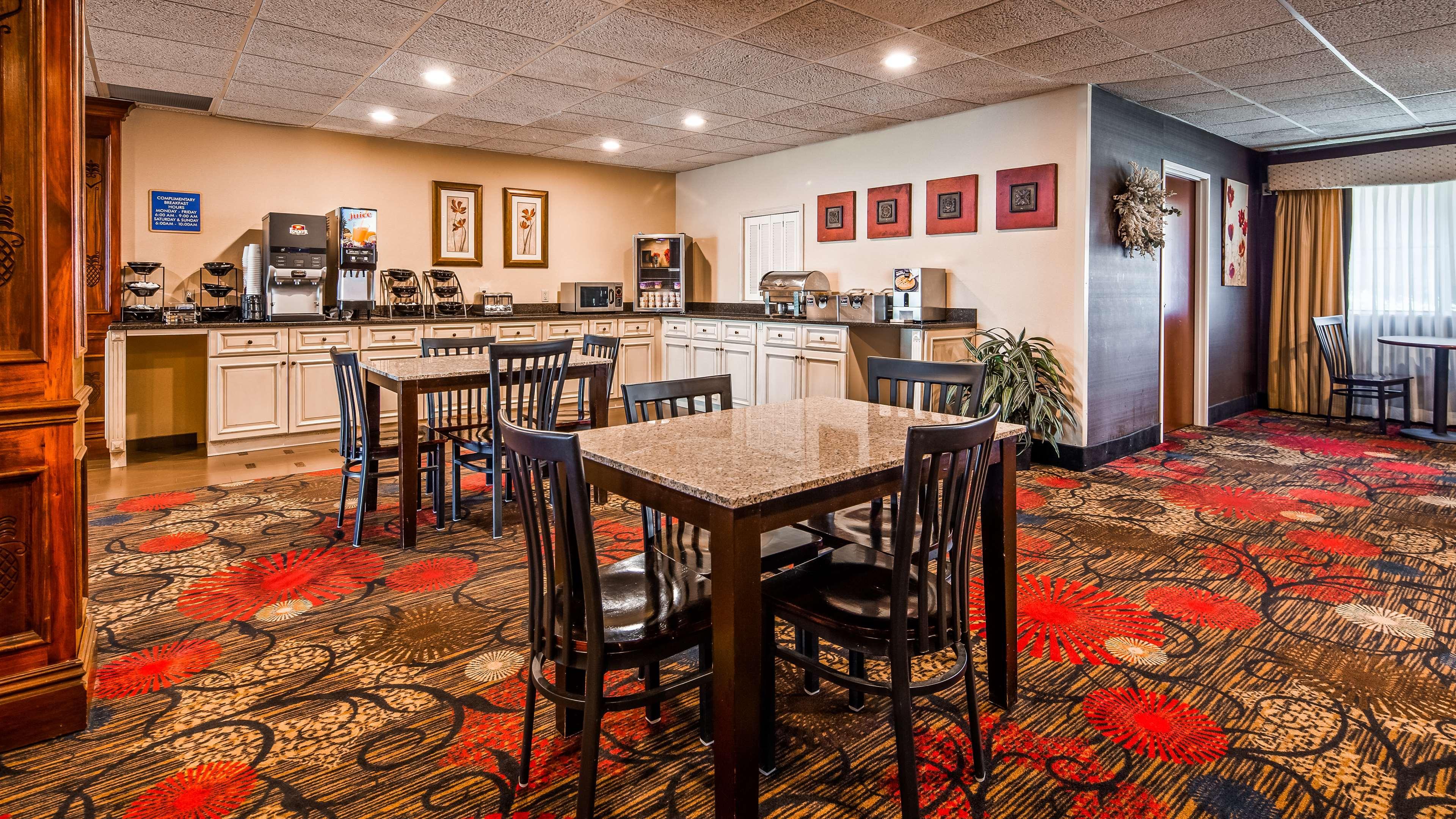 Best Western Plus Brandywine Inn & Suites Monticello Eksteriør billede